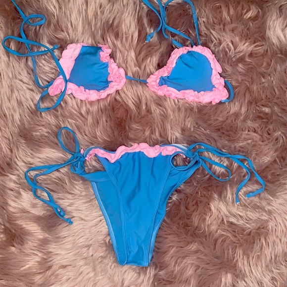 Miduim flower two piece bathing suit - Picture 1 of 1